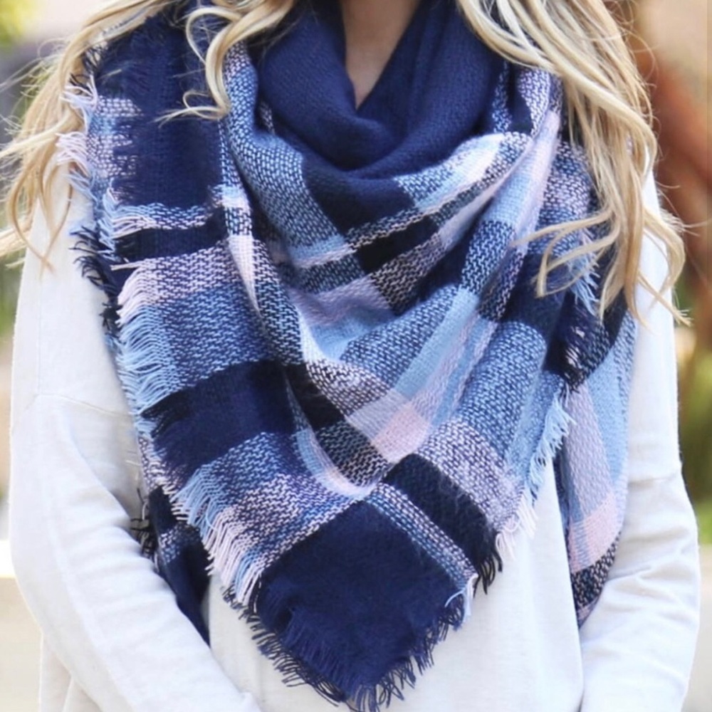 New Navy Soft & Cozy Blanket Plaid Scarf ❤️